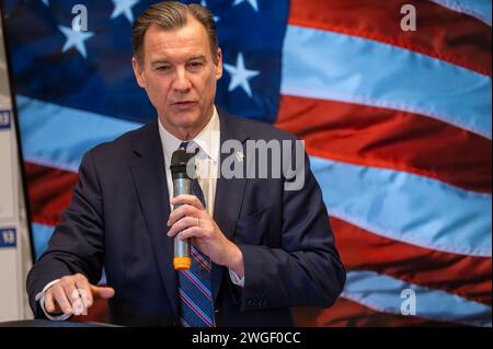 New York, United States. 04th Feb, 2024. FLORAL PARK, NEW YORK - FEBRUARY 4: Tom Suozzi speaks at an election rally on February 04, 2024 in Floral Park, New York. Early voting started Saturday February 3 for special election between Democrat's candidate former Rep. Tom Suozzi and Republican's candidate Mazi Pilip in the New York's 3rd congressional district to replace expelled Rep. George Santos. Credit: Ron Adar/Alamy Live News Stock Photo