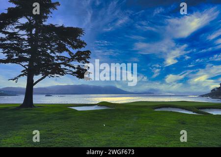 Pebble Beach, USA. 30th Jan, 2024. Pebble Beach, Monterey, California, USA - January 30th 2024 Pebble Beach Links 18th green awaits the start of the second 'Signature' event of USA PGA Tour season at the famous Pebble Beach Links. Credit: Motofoto/Alamy Live News Stock Photo