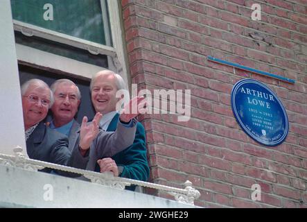 File photo dated 02/10/94 of Dad's Army cast (left to right) Clive Dunn, Bill Pertwee and Ian Lavender reunited at the unveiling of the Dead Comics Society Blue Plaque in memory of actor Arthur Lowe in London. Ian Lavender, best known for playing Private Pike in classic BBC comedy Dad's Army, has died at the age of 77, his agent said. Issue date: Monday February 5, 2024. Stock Photo