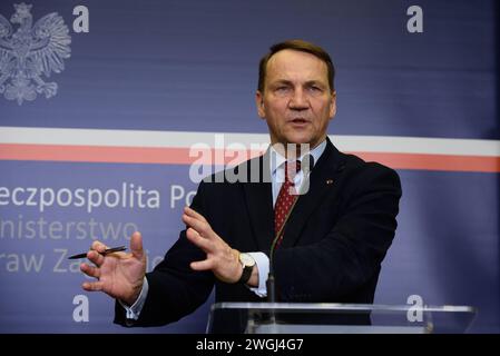 Josep Borrell Bilateral Meeting With Polish Minister Of Foreign Affairs. Poland s Minister of Foreign Affairs Radoslaw Sikorski R gestures as he addresses the media during a press conference with the European Union s High Representative for Foreign Affairs and Security Policy Josep Borrell Not pictured in Warsaw, Poland on February 5, 2024. Warsaw Poland Copyright: xAleksanderxKalkax Stock Photo