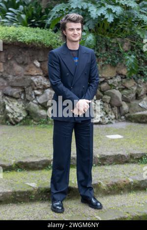 February 5, 2024, Rome, Italy: American actor Joe Keery attends the photocall of the film ''Finamente l'alba'' at the Hotel De Russie in Rome (Credit Image: © Matteo Nardone/Pacific Press via ZUMA Press Wire) EDITORIAL USAGE ONLY! Not for Commercial USAGE! Stock Photo