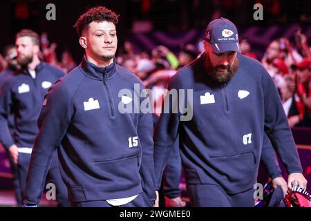 Las Vegas, Nevada, USA. February 05, 2024: (L-R) Patrick Mahomes and Travis Kelce walk into the Super Bowl Opening Night Experience Fueled by Gatorade event at Allegiant Stadium in Las Vegas, NV. Christopher Trim/CSM. Credit: Cal Sport Media/Alamy Live News Stock Photo