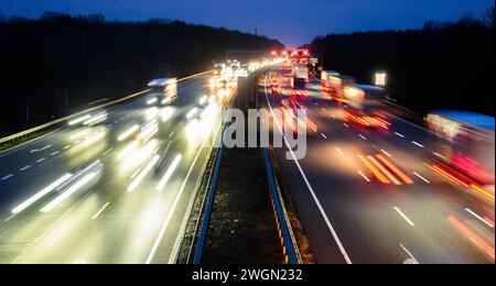 Lehrte, Germany. 06th Feb, 2024. Vehicles drive along the A2 highway in the Hanover region (slow shutter speed image). The European Commission presents a recommendation for the EU climate target for 2040. So far, the EU has set targets to reduce CO2 emissions by 55% by 2030 compared to 1990 and to become climate-neutral by 2050. Credit: Julian Stratenschulte/dpa/Alamy Live News Stock Photo