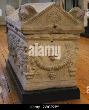 Sarcophagus decorated with reliefs. 2nd century AD. From Archar (Ratiaria), Vidin province, Bulgaria. National Archaeological Museum. Sofia. Bulgaria. Stock Photo