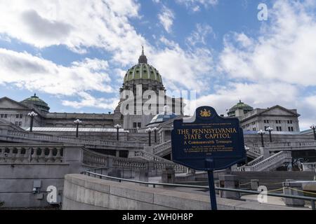 Capitol Building Harrisburg, Pennsylvania with historic marker  Stock Photo