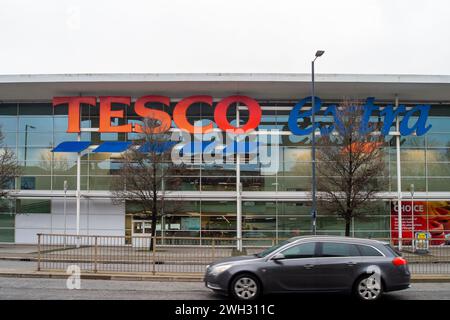 Slough, Berkshire, UK. 7th February, 2024. A Tesco Extra store on the A4 in Slough, Berkshire. Credit: Maureen McLean/Alamy Stock Photo