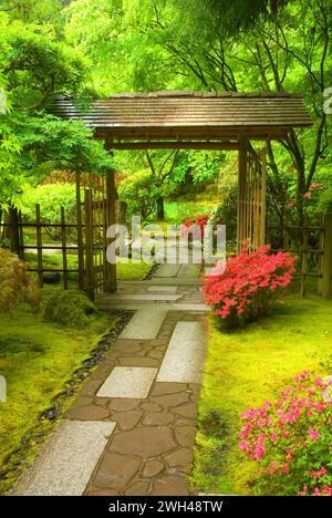 Teahouse Outer Gate, Portland Japanese Garden, Washington Park, Portland, Oregon Stock Photo