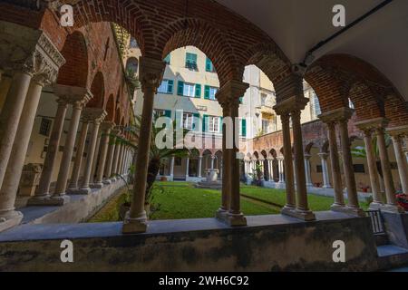 GENOA, ITALY, MAY 23, 2023 - View of the cloister of San Matteo Church in the historic center of Genoa, Italy Stock Photo
