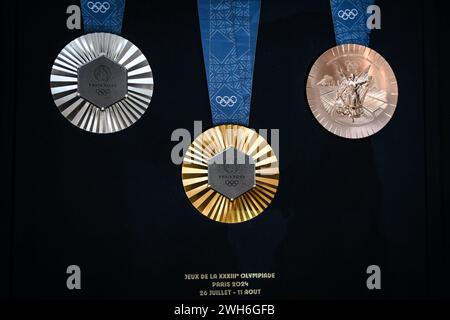 Saint-Denis, France, France. 8th Feb, 2024. Illustration of the Olympic medals during the unveiling of the medals for the Paris 2024 Olympic and Paralympic games on February 08, 2024 in Saint-Denis near Paris, France. (Credit Image: © Matthieu Mirville/ZUMA Press Wire) EDITORIAL USAGE ONLY! Not for Commercial USAGE! Stock Photo