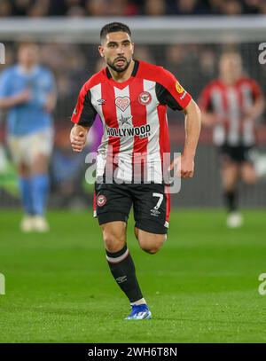 London, UK. 05th Feb, 2024  - Brentford v Manchester City - Premier League - Gtech Community Stadium.                                          Brentford's Neal Maupay in action.                                                     Picture Credit: Mark Pain / Alamy Live News Stock Photo