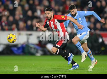 London, UK. 05th Feb, 2024  - Brentford v Manchester City - Premier League - Gtech Community Stadium.                                          Brentford's Neal Maupay in action.                                                     Picture Credit: Mark Pain / Alamy Live News Stock Photo