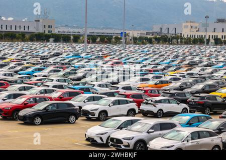 Ningde, China's Fujian Province. 8th Feb, 2024. A forklift loads cargo ...