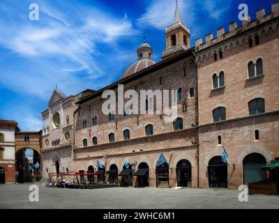 Italy Umbria Foligno Piazza della Repubblica with cathedral Stock Photo