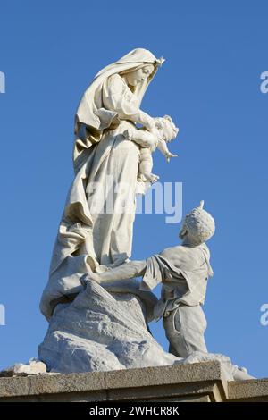 Statue Notre Dame des Naufrages or Statue of Our Lady of the Shipwrecked, Pointe du Raz, Cap Sizun, Finistere department, Brittany, France Stock Photo