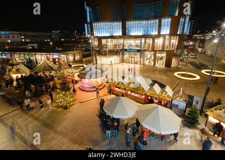 Christmas market on the station forecourt, night shot, Elberfeld, Wuppertal, North Rhine-Westphalia, Germany Stock Photo