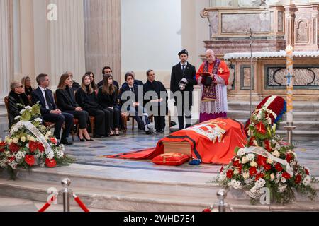 Vittorio Emanuele of Savoy mourning A priest prays with Marina Doria of Savoy, Emanuele Filiberto of Savoy, Clotilde of Savoy Clotilde Courau, Vittoria of Savoy, Luisa of Savoy and other relatives of Vittorio Emanuele of Savoy near the coffin of Vittorio Emanuele of Savoy lying in state on the eve of his funeral ceremony. Vittorio Emanuele of Savoy was the son of Umberto II of Savoy, the last king of Italy, and he died in Geneva on February 3, 2024. Venaria Reale Italy Copyright: xNicolòxCampox Stock Photo