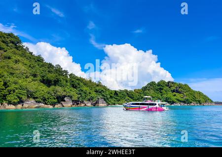 Similan islands - November 10, 2023: Cruise boats near the Similan Islands with paradise views, snorkeling and diving spots Stock Photo