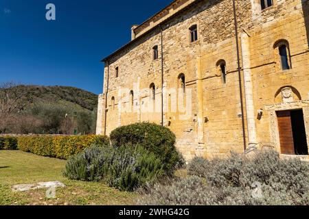 Abbey Sant Antimo in Castelnuovo dell Abate Stock Photo