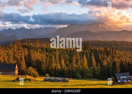 Glodowka Valley in Carpathian Mountains, High Tatras at sunset Stock Photo