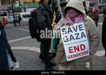 New York, USA. 09th Feb, 2024. Protester in Union Square Credit: M. Stan Reaves/Alamy Live News Stock Photo
