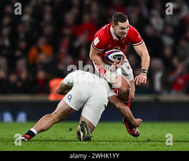 George North of Wales evades the tackle of Theo Dan of England during the 2024 Guinness 6 Nations match England vs Wales at Twickenham Stadium, Twickenham, United Kingdom, 10th February 2024 (Photo by Craig Thomas/News Images) in, on 2/10/2024. (Photo by Craig Thomas/News Images/Sipa USA) Credit: Sipa USA/Alamy Live News Stock Photo