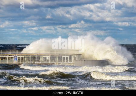 Big waves in a storm on the coast of the Baltic sea Stock Photo
