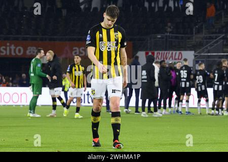 ALMELO - Ramon Hendriks of Vitesse during the Dutch Eredivisie match between Heracles Almelo and Vitesse at the Erve Asito stadium on February 10, 2024 in Almelo, Netherlands. ANP COR LASKER Stock Photo