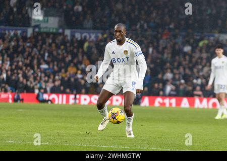 Leeds, UK. 10th Feb, 2024. Glen Kamara #8 of Leeds United is playing during the Sky Bet Championship match between Leeds United and Rotherham United at Elland Road in Leeds, on February 10, 2024. (Photo by Mike Morese/MI News/NurPhoto) Credit: NurPhoto SRL/Alamy Live News Stock Photo