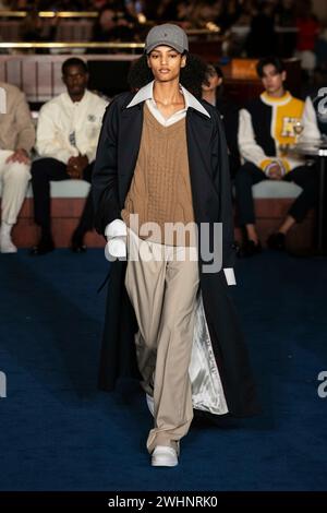 New York, Vereinigte Staaten. 09th Feb, 2024. TOMMY HILFIGER Fall/Winter 2024 runway during New York Fashion Week on February 2024 - New York; US 09/02/2024 Credit: dpa/Alamy Live News Stock Photo