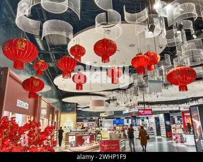 Beijing, China. 3rd Feb, 2024. This photo taken on Feb. 3, 2024 shows traditional Chinese festive decorations at the shopping area of Istanbul Airport in Istanbul, T¨¹rkiye. Credit: Shadati/Xinhua/Alamy Live News Stock Photo