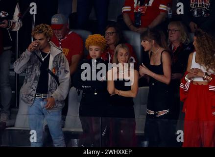 Taylor Swift and Ice Spice during the NFL Super Bowl 58 LVIII football game between the San Francisco 49ers and the Kansas City Chiefs in Las Vegas NV on Feb 11, 2024 Charles Baus/CSM. Stock Photo