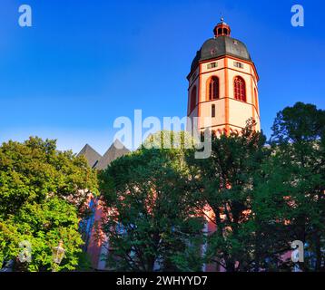 St. Stephen's Church, Mainz, with stained glass windows by Marc Chagall Stock Photo