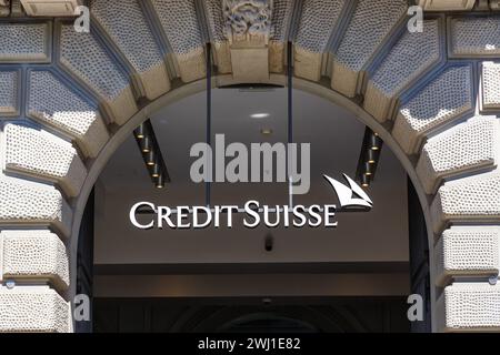 Credit Suisse Bank logo at the company's headquarters on Paradeplatz in Zurich, Switzerland Stock Photo