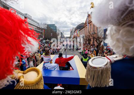 Rosenmontagsumzug Mainz 2024, 12.02.2024 Blick auf die Große Bleiche in Mainz Rechts im Bild das Landesmuseum Impressionen vom Mainzer Rosenmontagsumzug, 12.02.2024 Mainz Innenstadt Rheinland-Pfalz Deutschland *** Rose Monday parade Mainz 2024, 12 02 2024 View of the Große Bleiche in Mainz On the right in the picture the Landesmuseum Impressions of the Mainz Rose Monday parade, 12 02 2024 Mainz city center Rhineland-Palatinate Germany Copyright: xBEAUTIFULxSPORTS/Hahnex Stock Photo