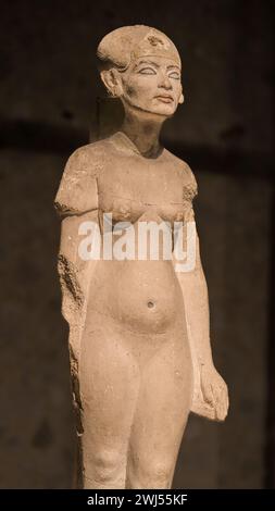 A standing figure of Nefertiti in Neues Museum Berlin from the Amarna Period of Egypt's 18th dynasty Stock Photo