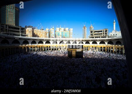 Mecca, Saudi Arabia. Taken on May, 2019. Crowded pilgrims perform umrah in kaabah at Masjidl Haram. Stock Photo
