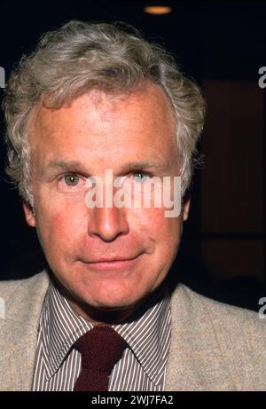 Wayne Rogers Circa 1980's Credit: Ralph Dominguez/MediaPunch Stock ...