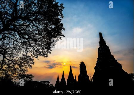 Beautiful sunset over Wat Chaiwatthanaram in Ayutthaya, Thailand Stock Photo