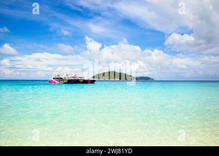 Similan islands - November 10, 2023: Cruise boats near the Similan Islands with paradise views, snorkeling and diving spots Stock Photo