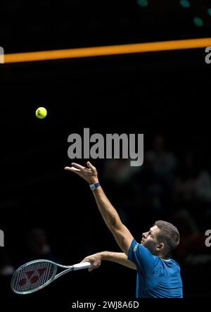 ROTTERDAM - Hubert Hurkacz of Poland in action against Jiri Lehecka of the Czech Republic during the second day of the ABN AMRO Open tennis tournament in Ahoy. ANP SANDER KONING Stock Photo