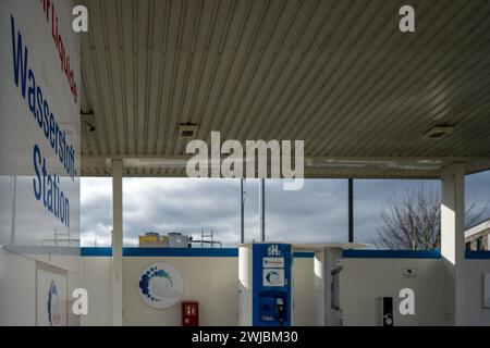 Moderne Wasserstofftankstelle für umweltfreundliche Mobilität 14.02.24 ...