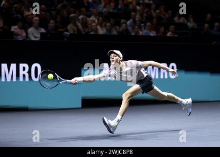 ROTTERDAM - Jannik Sinner (ITA) in action against Botic van de Zandschulp on the third day of the ABN AMRO Open tennis tournament in Ahoy. ANP SANDER KONING Stock Photo