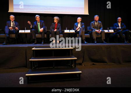 Oslo 20240215.Norwegian Prime Minister Jonas Gahr Store (left), the US special envoy for climate John Kerry, CEO of Norsk Hydro Hilde Merete Aasheim, CEO of Yara Svein Tore Holsether, director of operations at Höegh Autoliners Sebjorn Dahl and CEO of Aker Solutions Kjetel Digre during a summit on decarbonisation. Photo: Orn E. Borgen / NTB Stock Photo