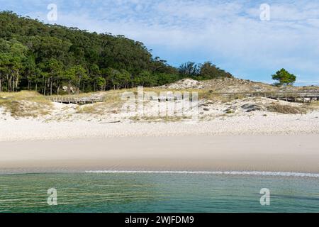Sand dunes on the Rodas beach in the Cies Islands. Galicia - Spain Stock Photo
