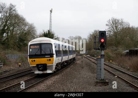 Chiltern Railways class 165 diesel train at Hatton, Warwickshire, England, UK Stock Photo