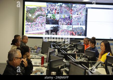 integrated control and command center salvador, bahia, brazil - february 12, 2024: Security forces professionals working at the integrated control and command center in the city of Salvador SALVADOR BAHIA BRAZIL Copyright: xJoaxSouzax 120124JOA4314442 Stock Photo