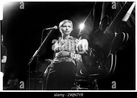 NINA PERSSON, YOUNG, THE CARDIGANS, 1996: A young Nina Persson of The Cardigans playing an early tour at the Anson Rooms at Bristol University in Bristol, England, UK on 20 January 1996. Photo: Rob Watkins.  INFO: The Cardigans, a Swedish band formed in the early '90s, gained international fame with hits like 'Lovefool.' Their eclectic sound merges pop, rock, and indie elements, marked by Nina Persson's distinctive vocals and a penchant for catchy melodies. Stock Photo