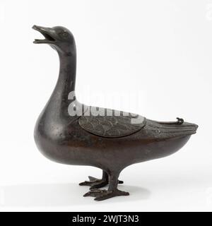 Duck. Bronze. Japan. Paris, Cernuschi museum. Animal, Japanese art, bronze, duck, animal Stock Photo