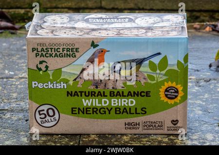 Bird food in plastic-free packaging, UK. Concept: reducing replacing plastic packaging Stock Photo