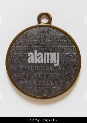 Palloy, Pierre-François (1755-1835). 'To the glory of the French nation'. Etain in a copper strapping, 1789. Paris, Carnavalet museum. 56521-15 Strolling, copper, tin, inscription, medal, numismatics, revolutionary period Stock Photo